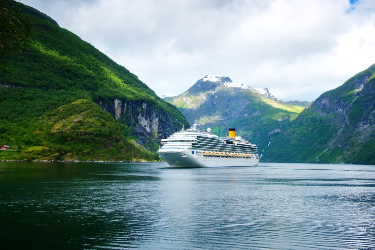 Arctic Cruises