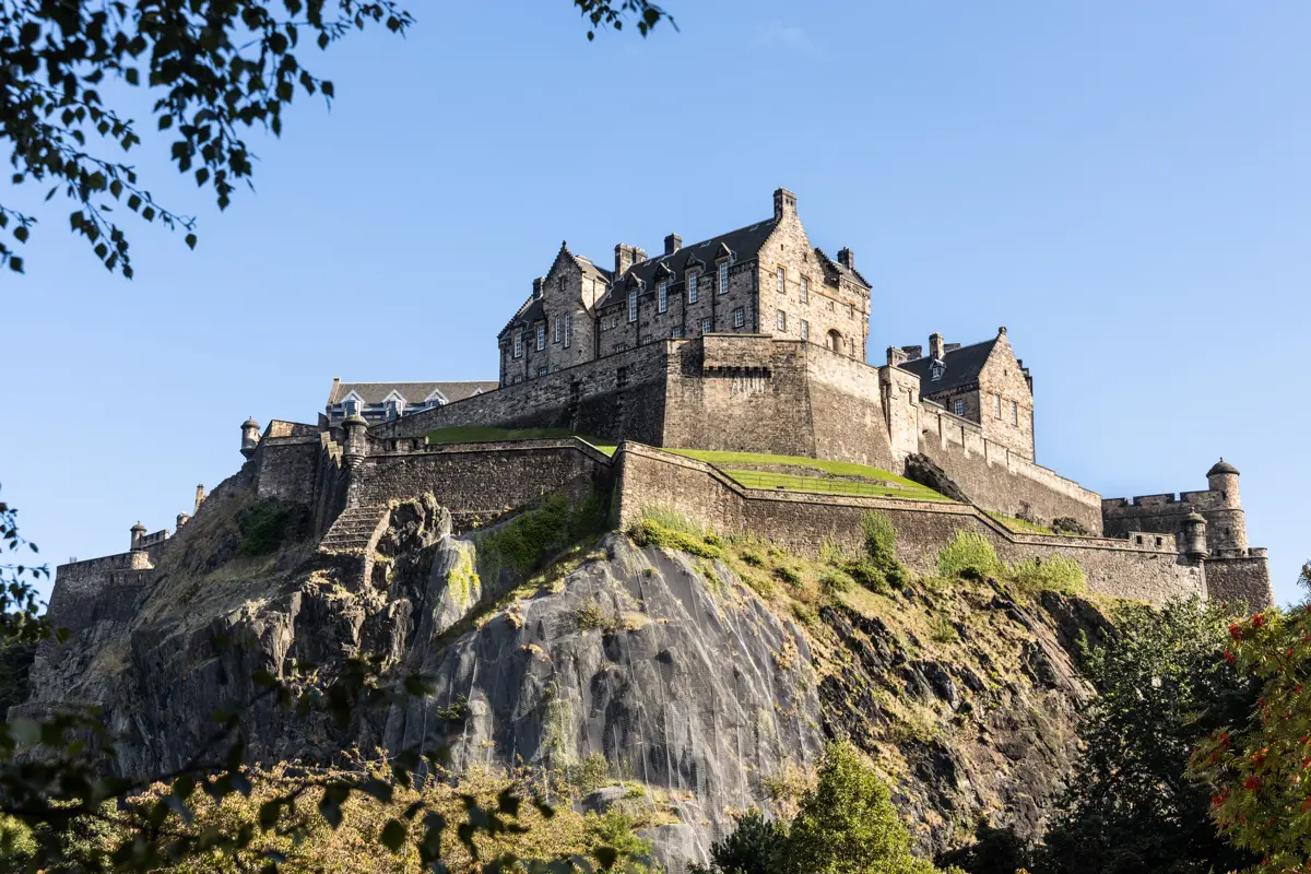 Edinburgh Castle coach trips